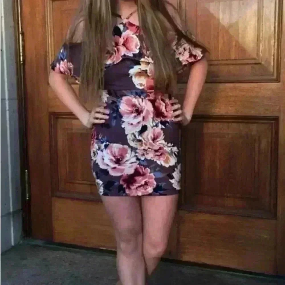 Windsor Floral Dress - Picture 3 of 13